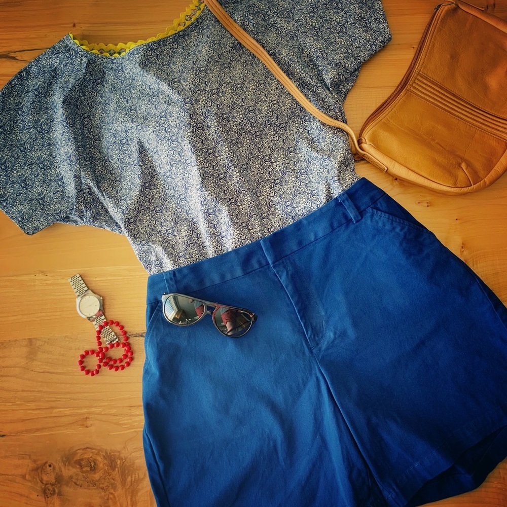 Original Vintage Italian Box Top: Blue Flower